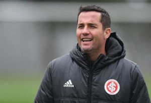 دستیار خارجی یحیی گل محمدی